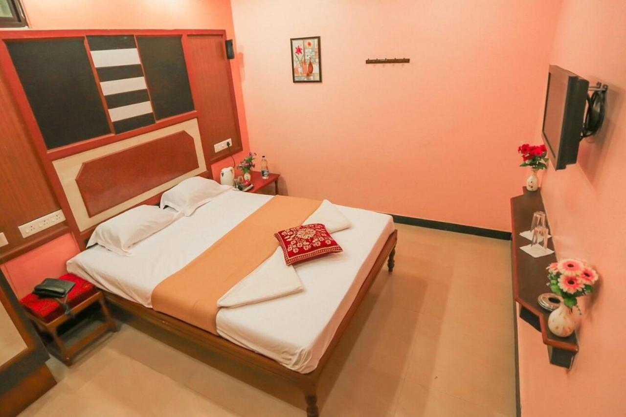 Hotel Gnana Srm Residecny Pondicherry Exterior foto